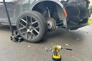 the cost-saving and other benefits of mobile brake replacement services