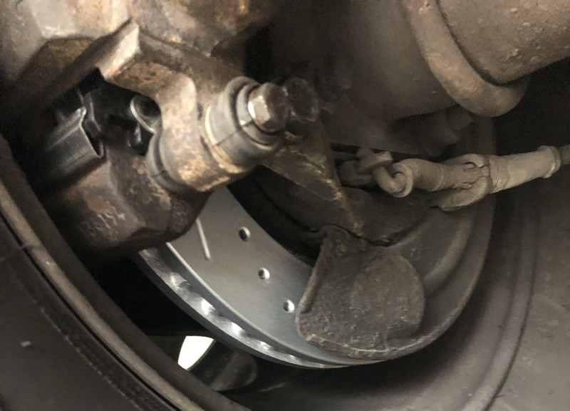 how to tell when you need new brake rotors and pads