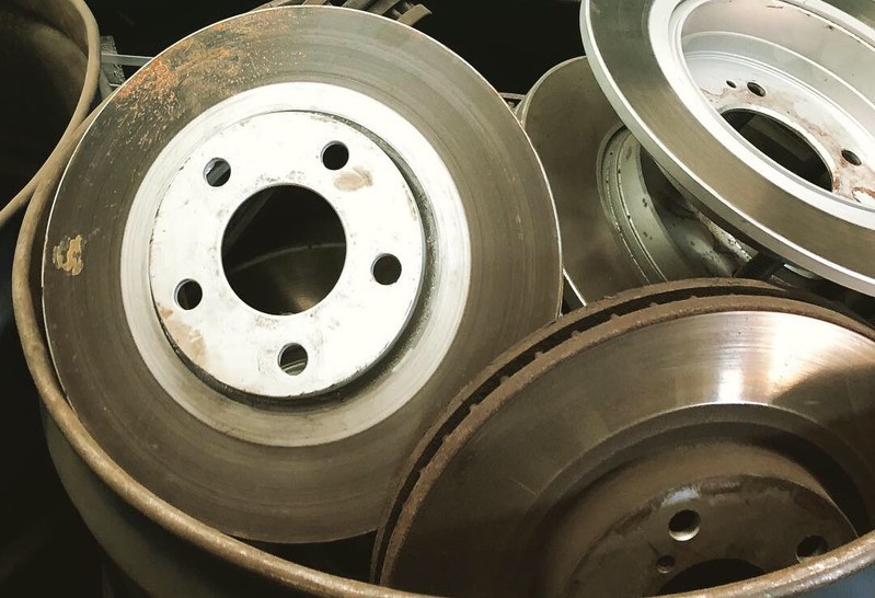 why do car brakes lock up why do car brakes lock up